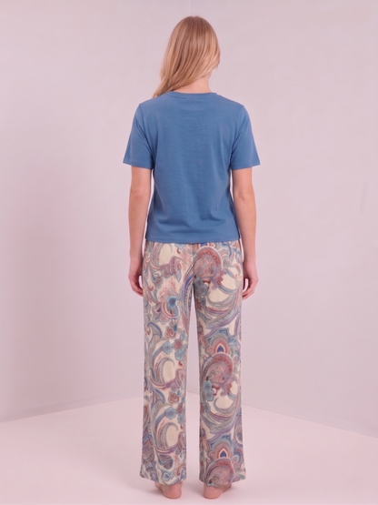 Ensemble bleu et cachemire pastel