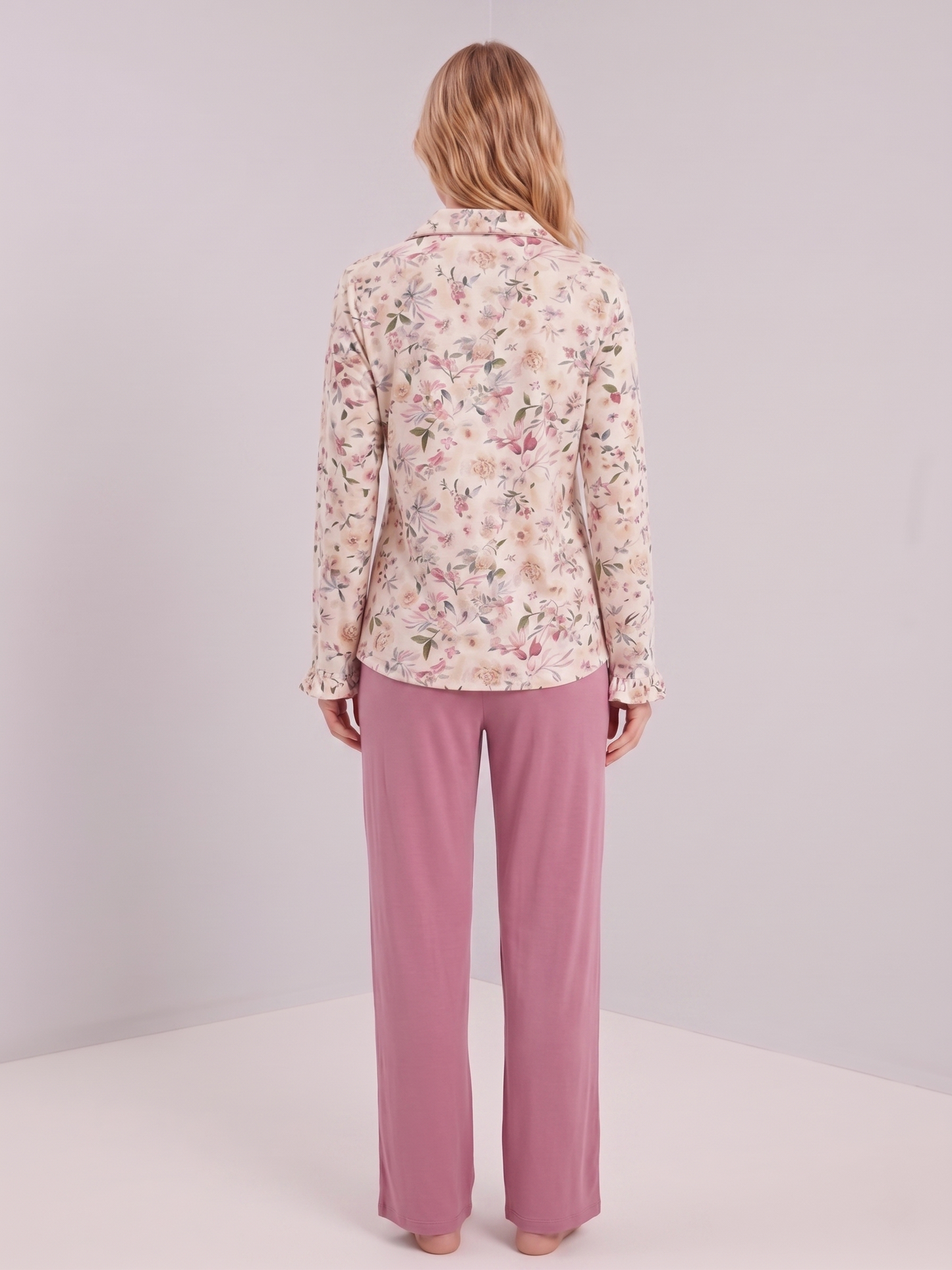 Pyjama fleuri et vieux rose