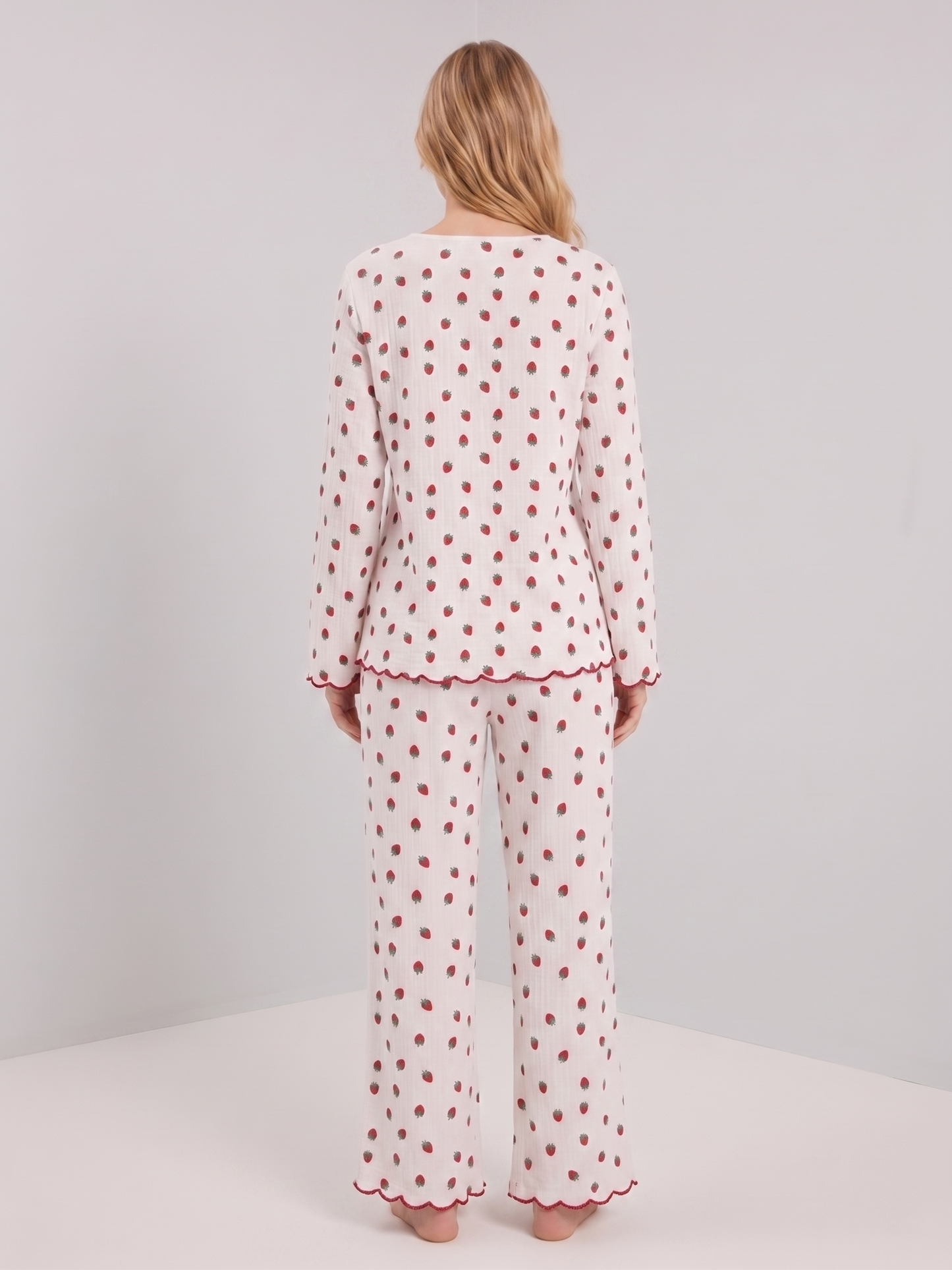 Pyjama fraises et dentelle