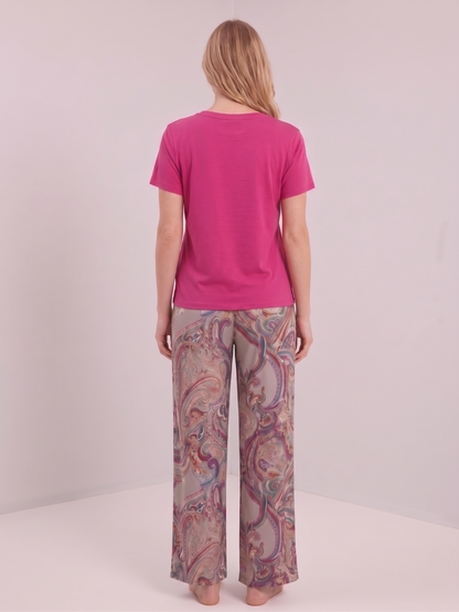 Ensemble fuchsia et cachemire gris
